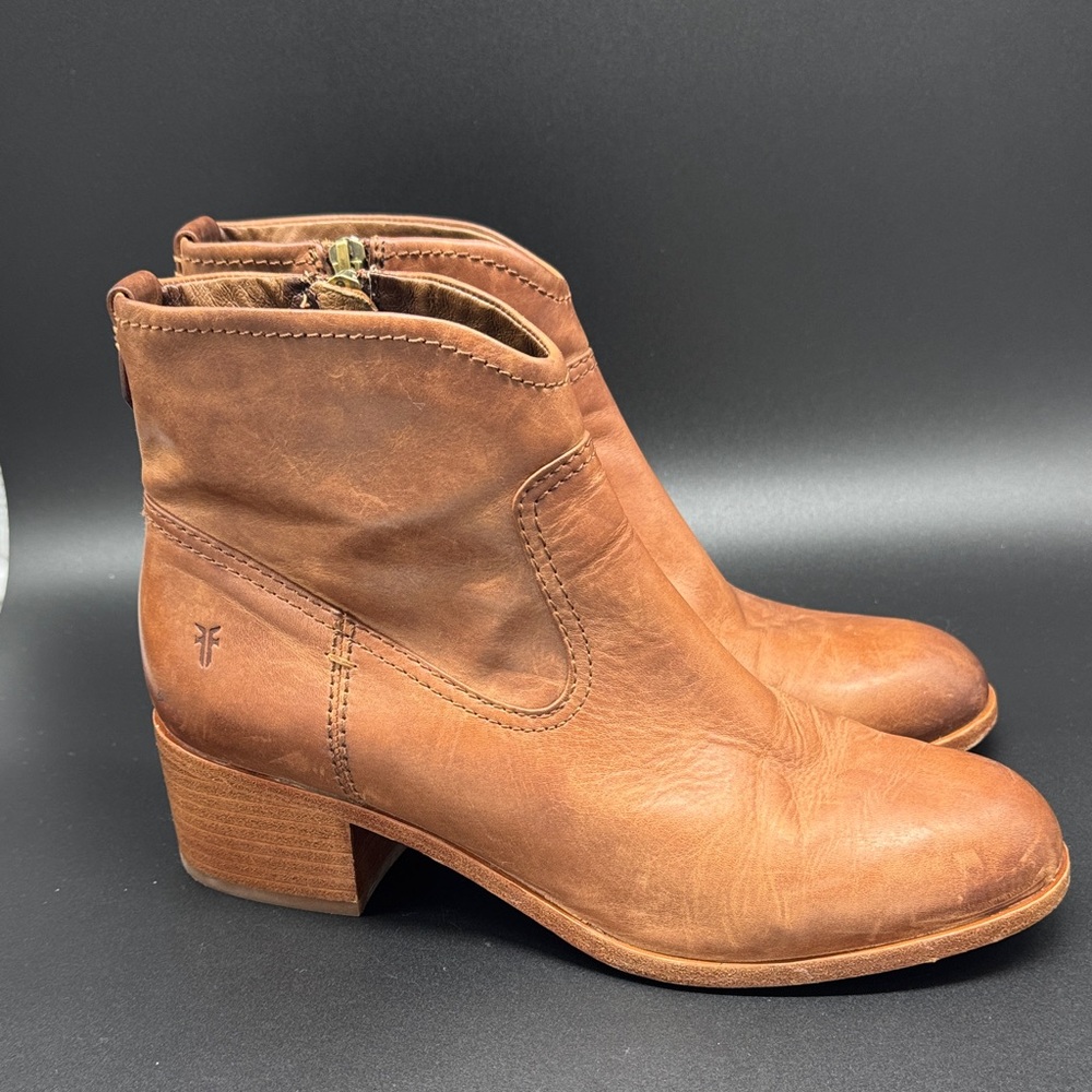 Frye Brown Claire Leather Ankle Booties with Block Heel Sz 9